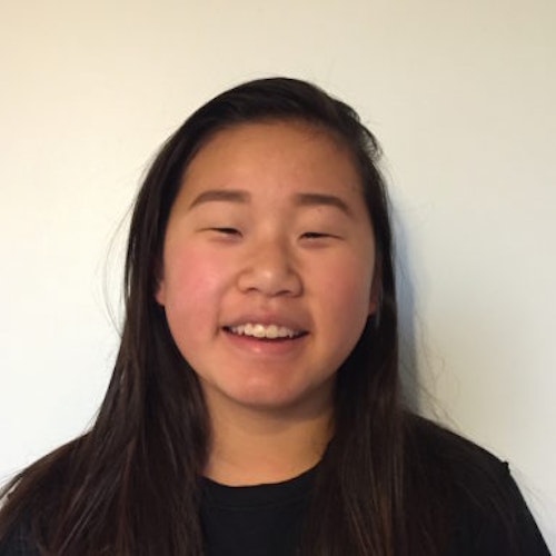 Foto do rosto de Angie Jiang, consultora adolescente de 2017-2018